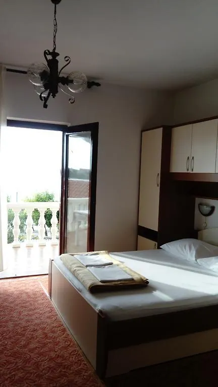 Apartments Branko Nin